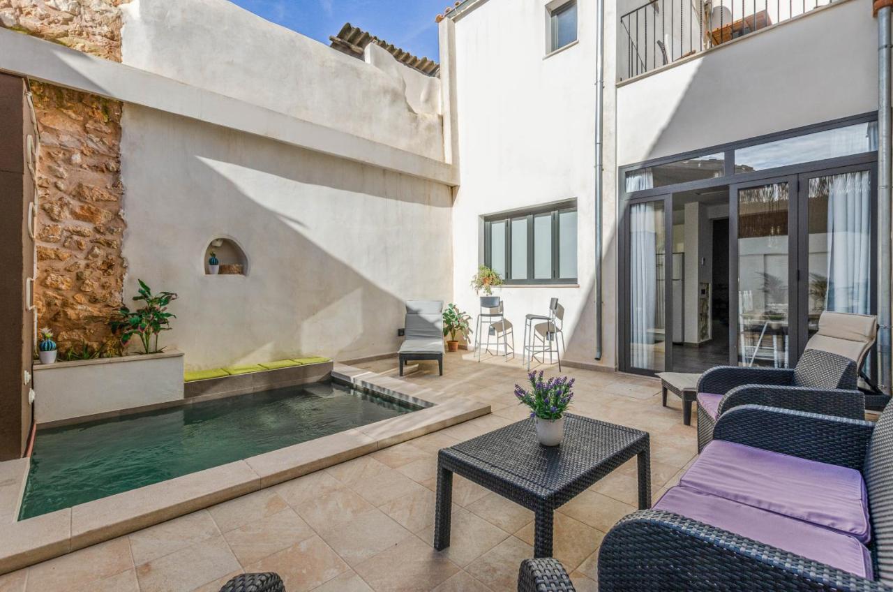 Holiday home Yourhouse Jordi, Air Conditioned House With Private Pool *